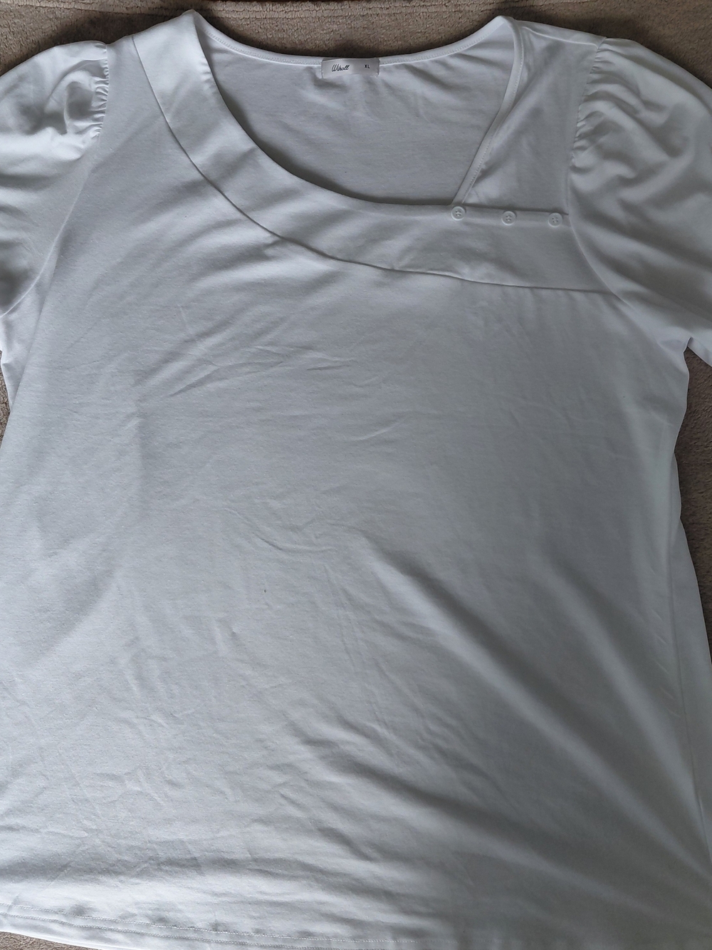 White Women's Short Sleeve Scoop Neck Top Buttons Wiholl XL NWOT
